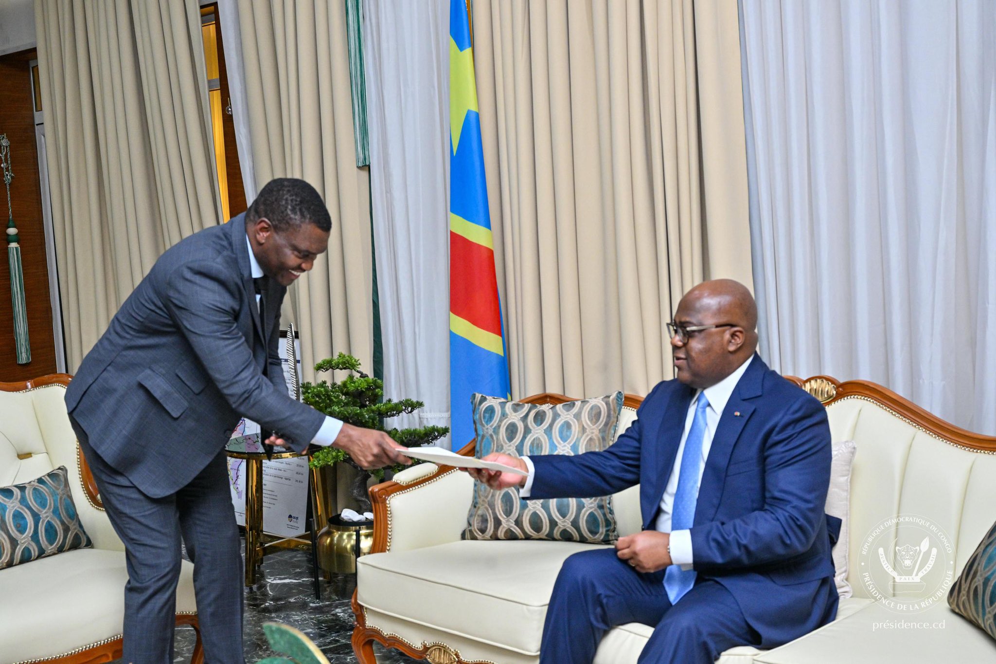 Renforcement des relations RDC-Afrique du Sud : Le Président Tshisekedi reçoit un émissaire de Ramaphosa